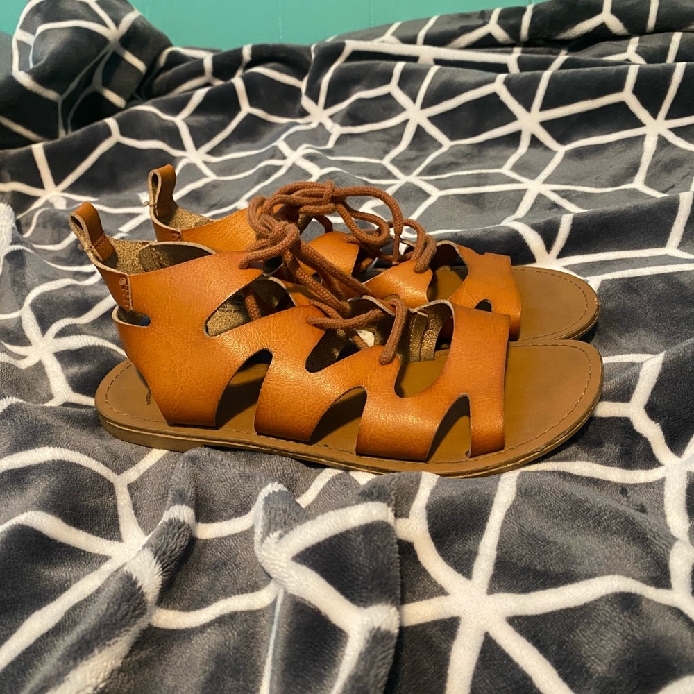 GAP Lace Up Gladiator Cage Sandals